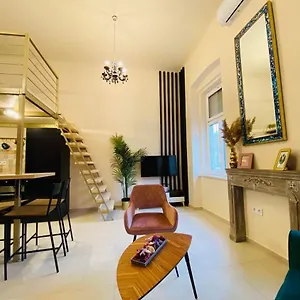 Delux Center - Apartman